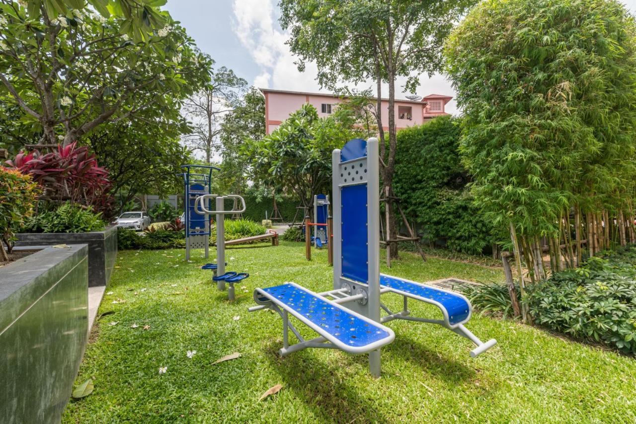 Unixx By The Sea Apartment Pattaya Exterior photo