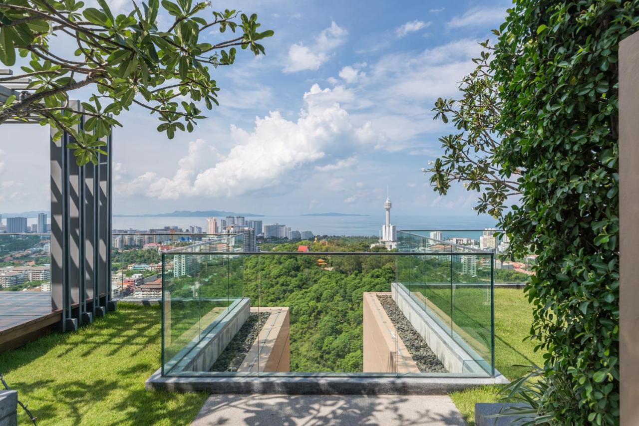 Unixx By The Sea Apartment Pattaya Exterior photo