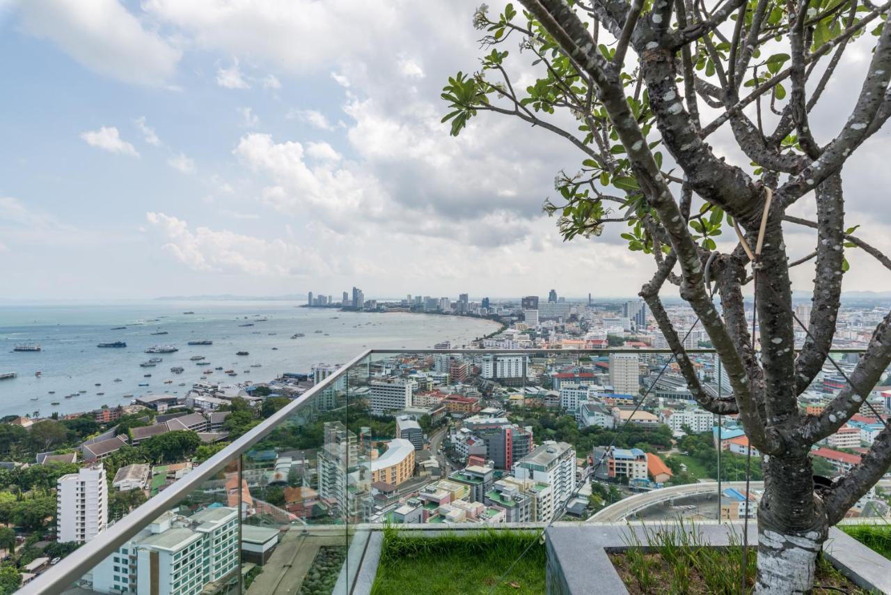 Unixx By The Sea Apartment Pattaya Exterior photo