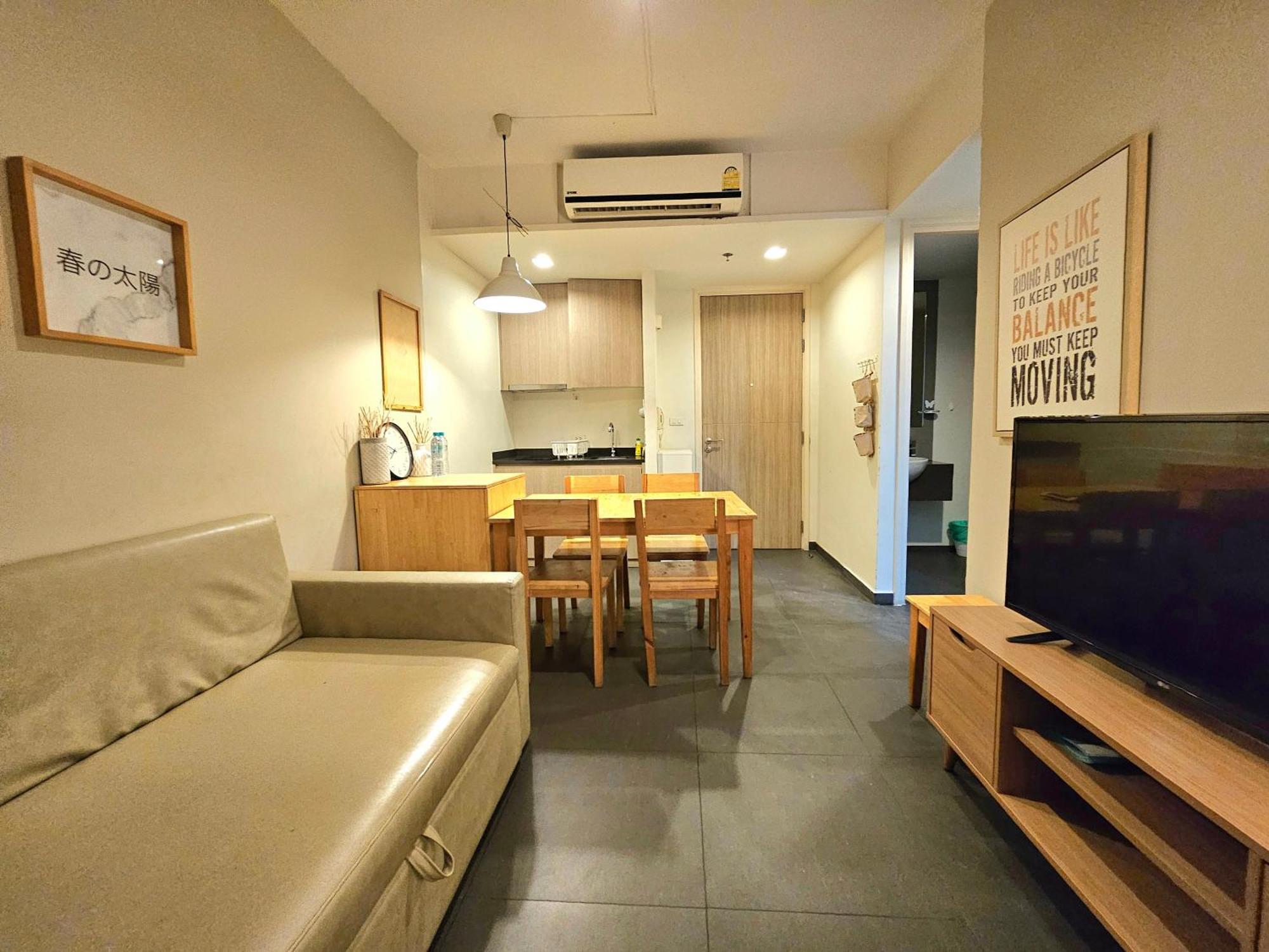 Unixx By The Sea Apartment Pattaya Room photo
